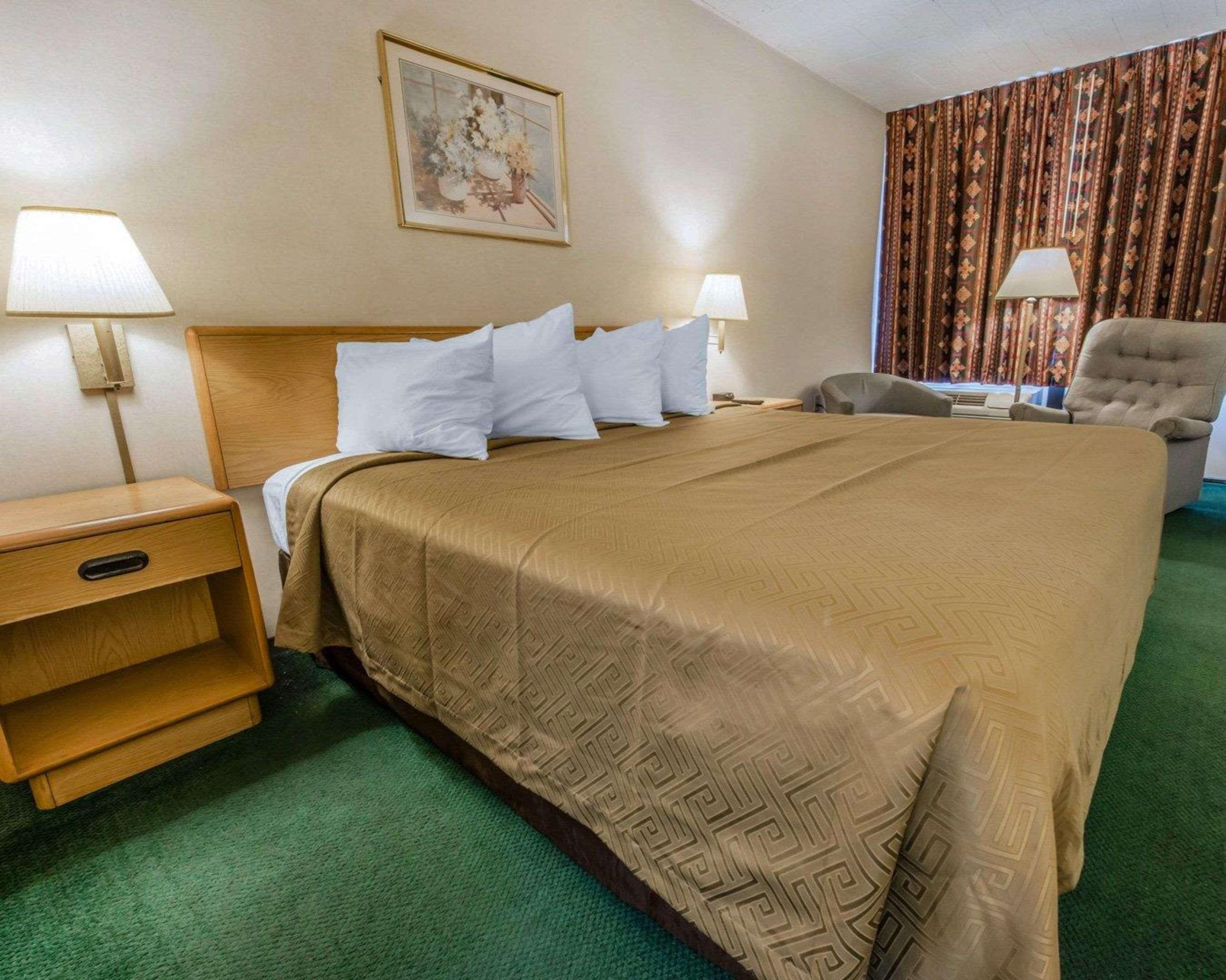 อีโคโน ลอดจ์ แอลทูนา I-99 Hotel ภายนอก รูปภาพ