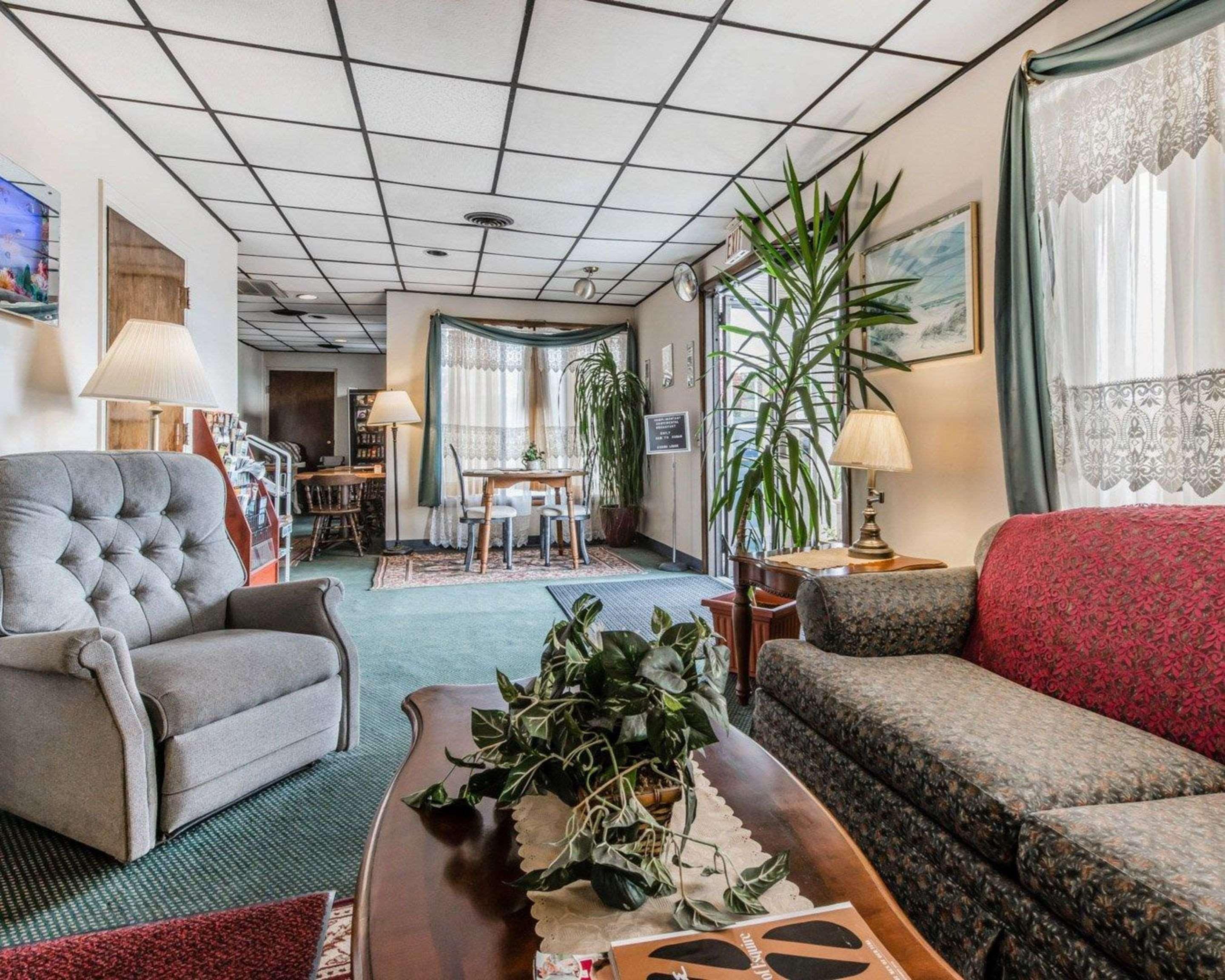 อีโคโน ลอดจ์ แอลทูนา I-99 Hotel ภายนอก รูปภาพ